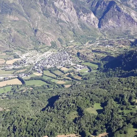 Bpirineos-escaleta Apartment *