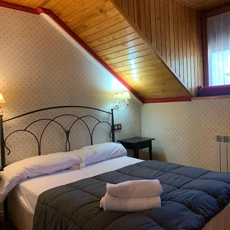 Apartament Bpirineos-escaleta